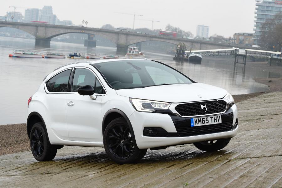  DS 4 Crossback 2015 года  (UK) (фото 10 из 22)